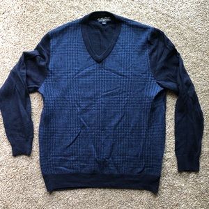 Cozy Blue Houndstooth Sweater - Men’s Large